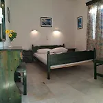 Chrisanthi شقة *